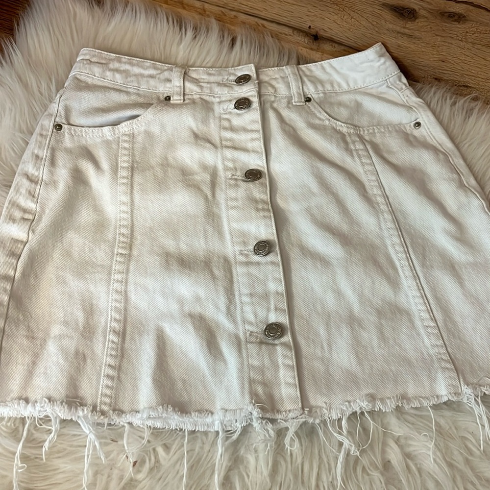 White denim skirt